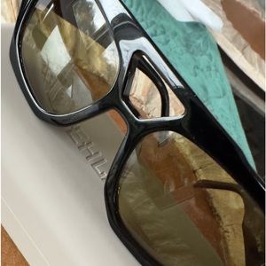 VEHLA RIVER-BLACK/KHAKI worn a couple of times. Good condition.